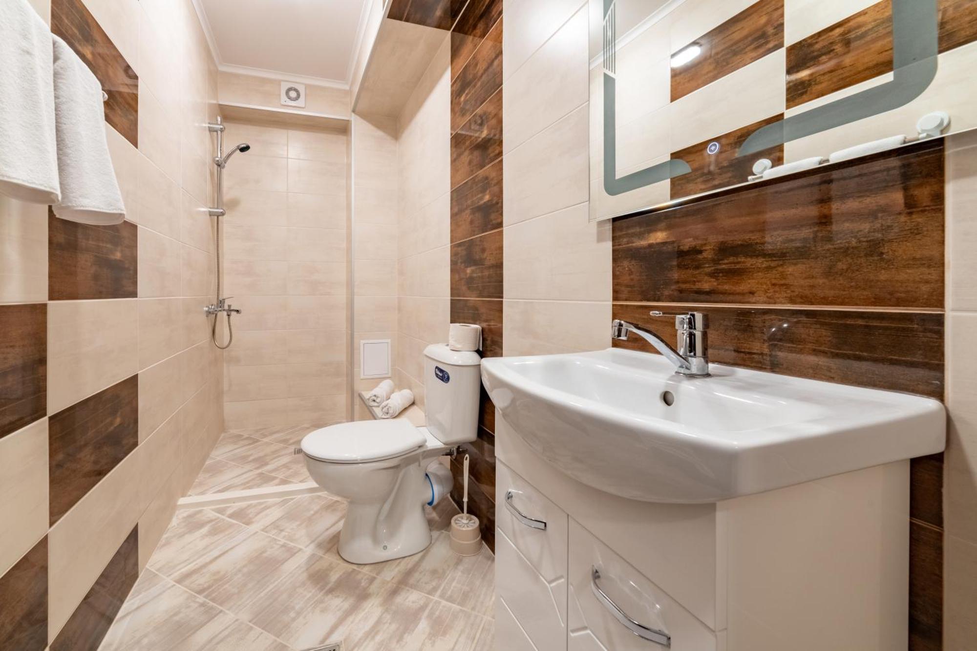 Ариа Hotell Veliko Tŭrnovo Eksteriør bilde