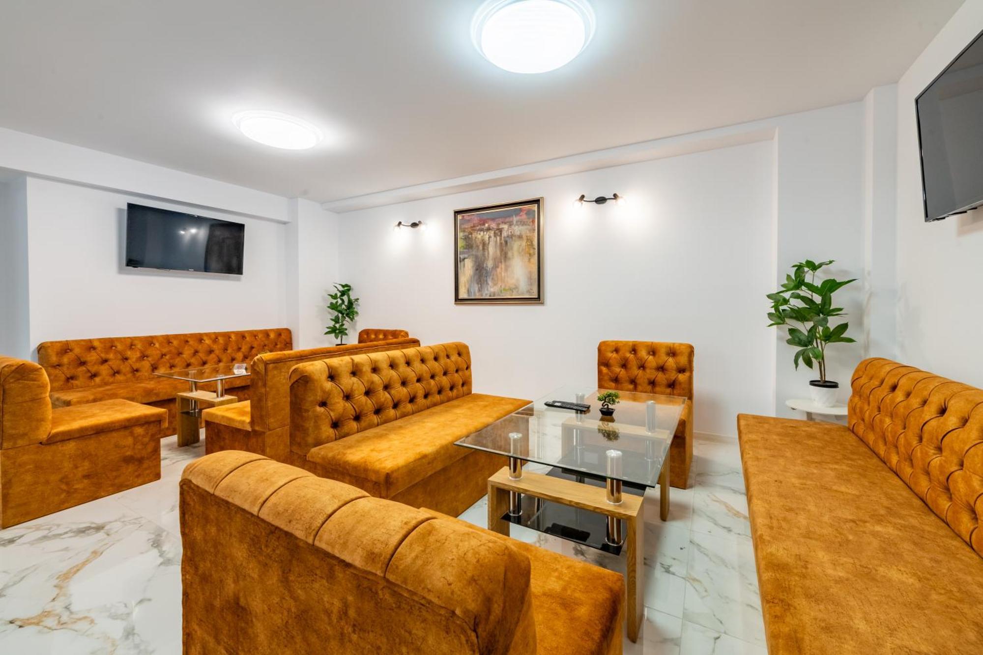 Ариа Hotell Veliko Tŭrnovo Eksteriør bilde
