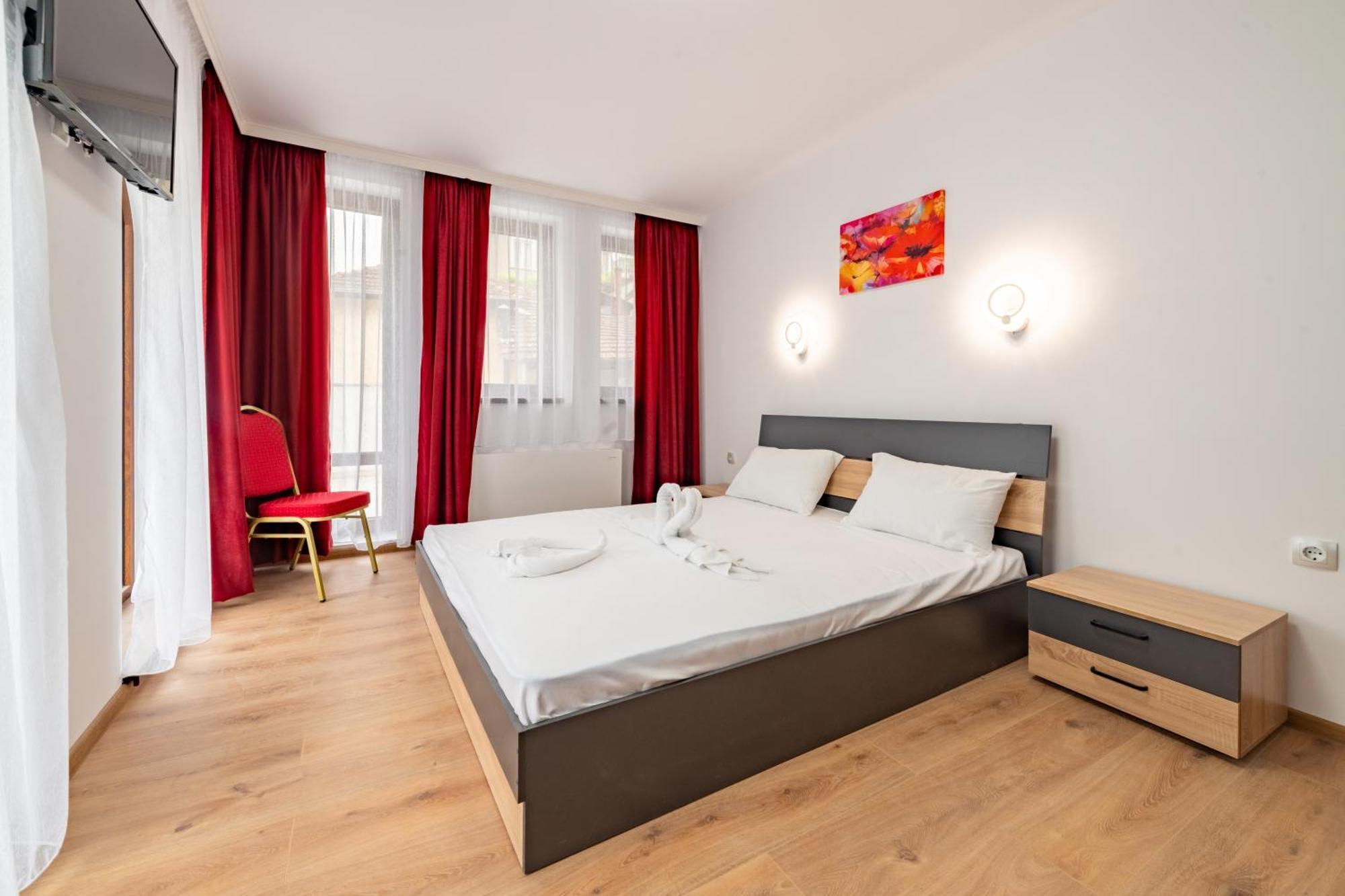 Ариа Hotell Veliko Tŭrnovo Eksteriør bilde
