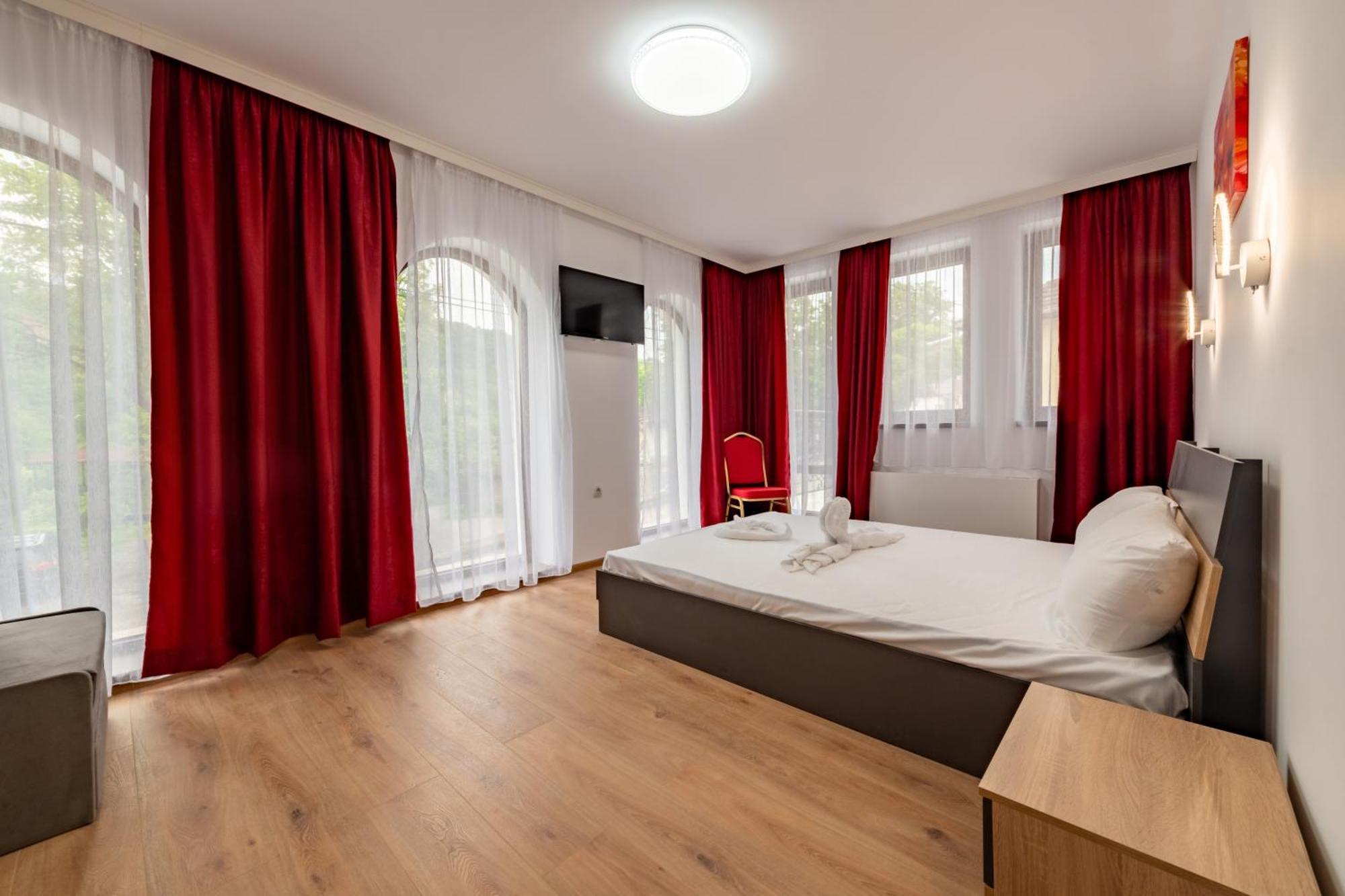 Ариа Hotell Veliko Tŭrnovo Eksteriør bilde