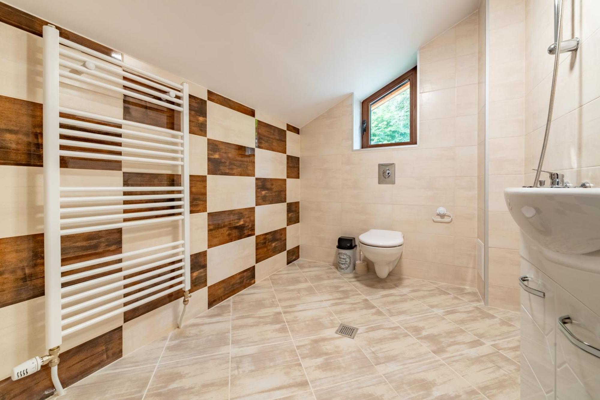 Ариа Hotell Veliko Tŭrnovo Eksteriør bilde